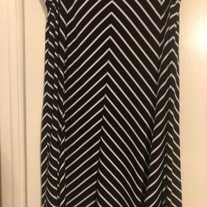 Kim Rogers black and white striped skirt.  2X